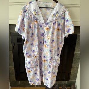 Floral Women's Pajama Nightgown Snap Front Pockets Vintage Dress